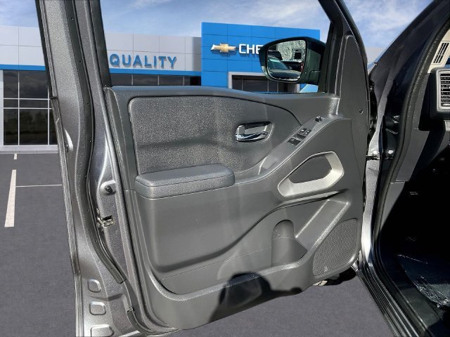 Used 2022 Nissan Frontier SV w/ Technology Package RWD image 23