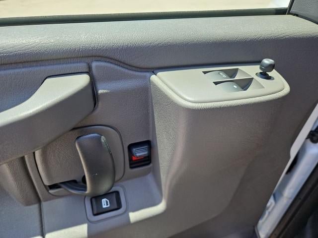 New 2026 Chevrolet Express 2500 Extended w/ Communications Package RWD image 21