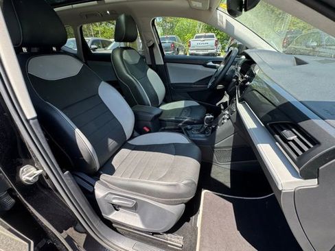 Certified 2023 Volkswagen Taos SEL AWD/4WD image 26