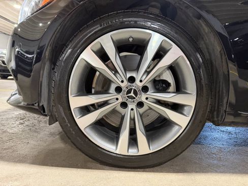 Used 2018 Mercedes-Benz C 300 4MATIC Sedan image 18