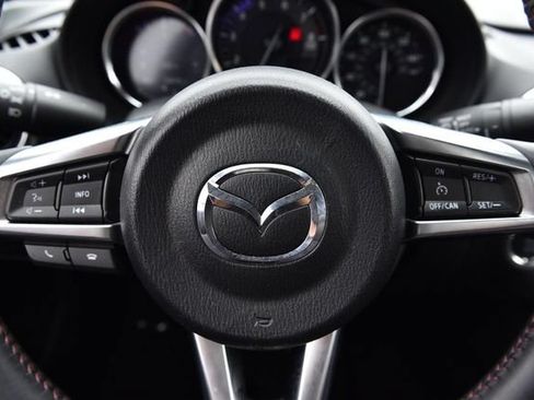 Used 2019 MAZDA MX-5 Miata RF Grand Touring RWD image 19