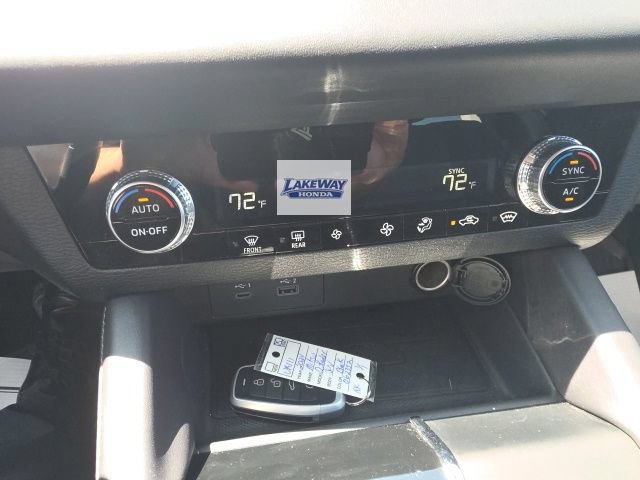 Used 2024 Mitsubishi Outlander ES AWD/4WD image 15