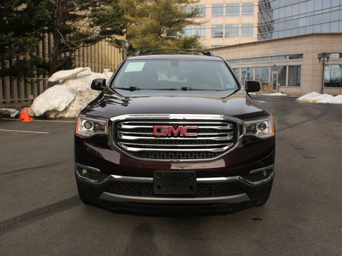 Used 2017 GMC Acadia SLE w/ Driver Alert Package I AWD/4WD image 3