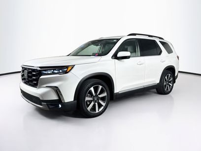 Certified 2025 Honda Pilot Touring