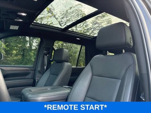 Used 2023 Chevrolet Tahoe Z71 w/ Luxury Package AWD/4WD image 7