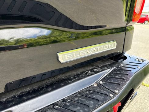 Used 2021 GMC Sierra 1500 Elevation w/ Preferred Package AWD/4WD image 9
