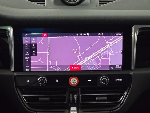 Certified 2026 Porsche Macan AWD/4WD image 20