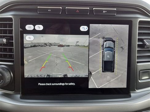 Used 2024 Ford F150 Lightning XLT image 17