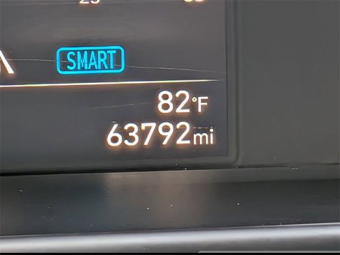 Used 2022 Hyundai Elantra SEL image 28