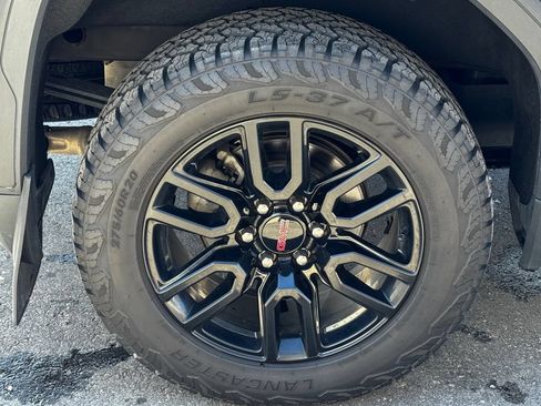 Used 2023 GMC Sierra 1500 Elevation w/ X31 Off-Road Package AWD/4WD image 44