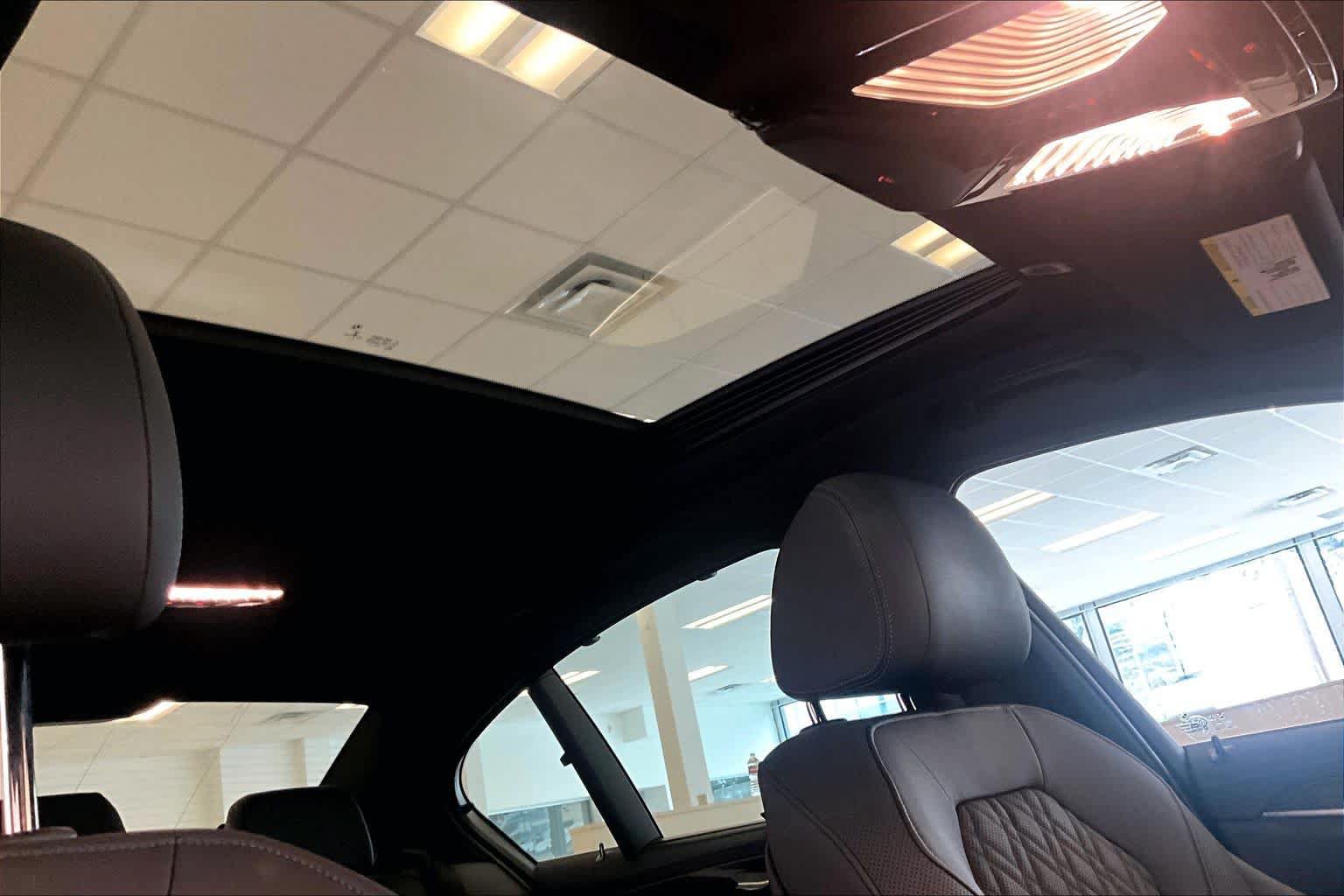 Used 2022 BMW 530i w/ Executive Package RWD image 12