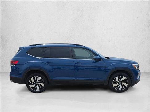 Used 2026 Volkswagen Atlas SE FWD image 4