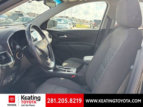 Used 2019 Chevrolet Equinox LT w/ Sun & Navigation Package FWD image 10