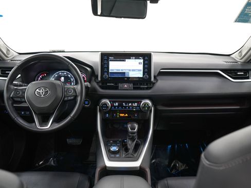 Used 2019 Toyota RAV4 Limited w/ Cold Weather Package AWD/4WD image 16