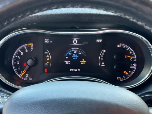 Used 2020 Jeep Grand Cherokee Laredo image 25