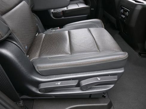 Used 2021 Chevrolet Tahoe High Country RWD image 45
