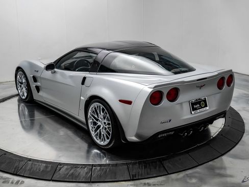 Used 2010 Chevrolet Corvette ZR1 w/ Preferred Equipment Group RWD image 13