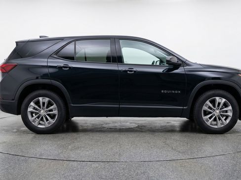 Used 2025 Chevrolet Equinox LT FWD image 11