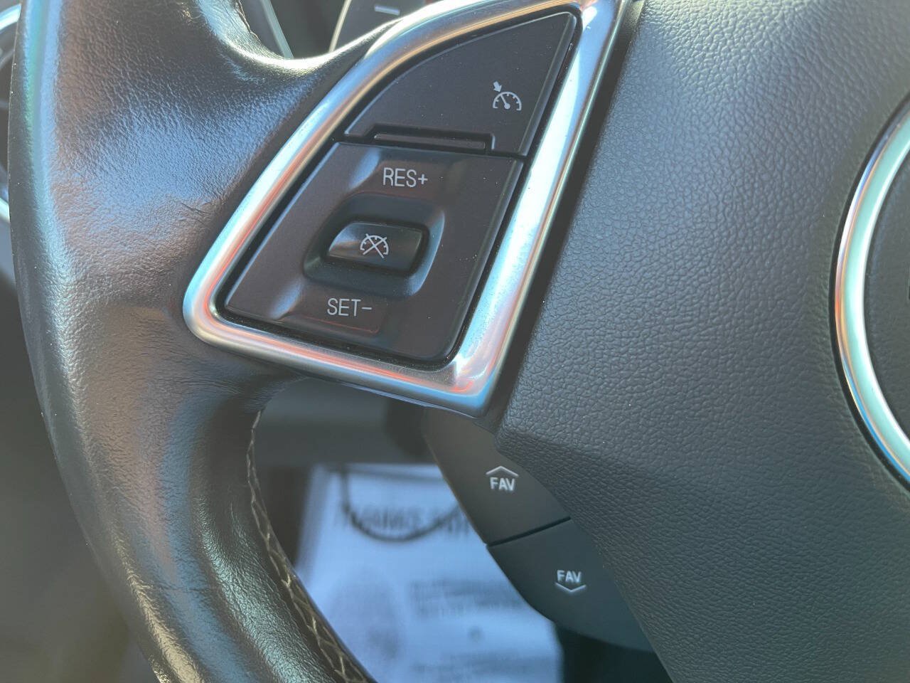 Used 2020 Chevrolet Camaro LT RWD image 24