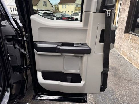 Used 2017 Ford F150 XL w/ Equipment Group 101A Mid AWD/4WD image 21