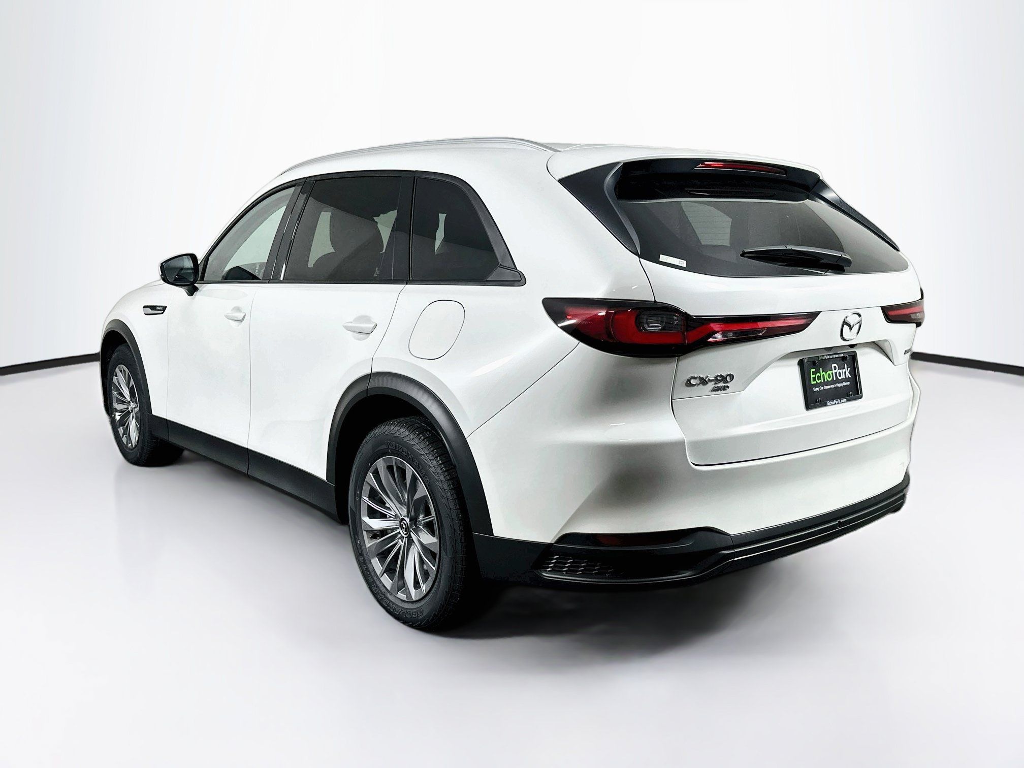 Used 2024 MAZDA CX-90 Plug-In Hybrid w/ Preferred AWD/4WD image 5