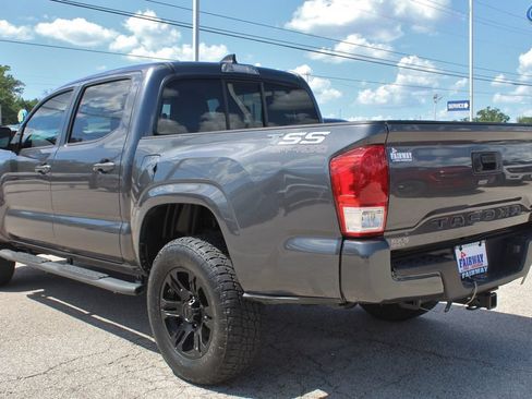 Used 2021 Toyota Tacoma SR w/ SR Convenience Package RWD image 9