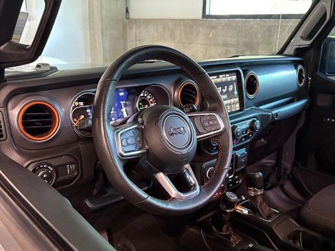 Used 2023 Jeep Gladiator Mojave w/ Cold Weather Group AWD/4WD image 4