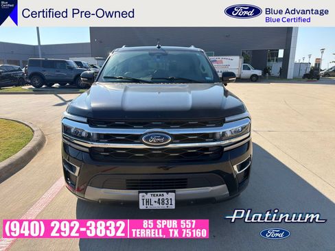 Used 2023 Ford Expedition Max Limited RWD image 2