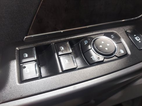 Used 2024 Ford F250 Lariat w/ Lariat Ultimate Package AWD/4WD image 19