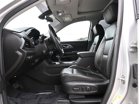 Used 2020 Chevrolet Traverse Premier w/ Redline Edition image 18