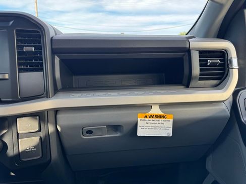 New 2026 Ford F250 XL w/ XL Chrome Package image 18