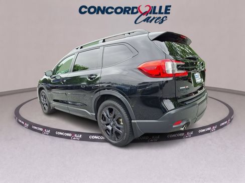 Used 2023 Subaru Ascent Onyx Edition AWD/4WD image 4