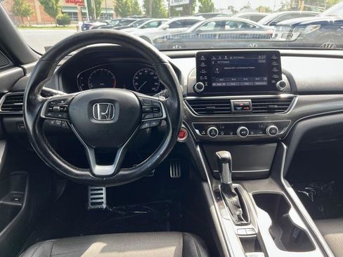 Used 2019 Honda Accord Sport image 11