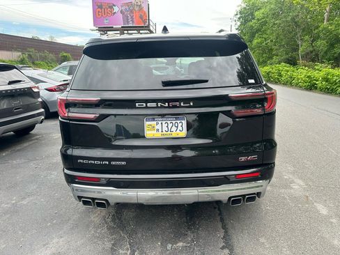 Used 2024 GMC Acadia Denali AWD/4WD image 6
