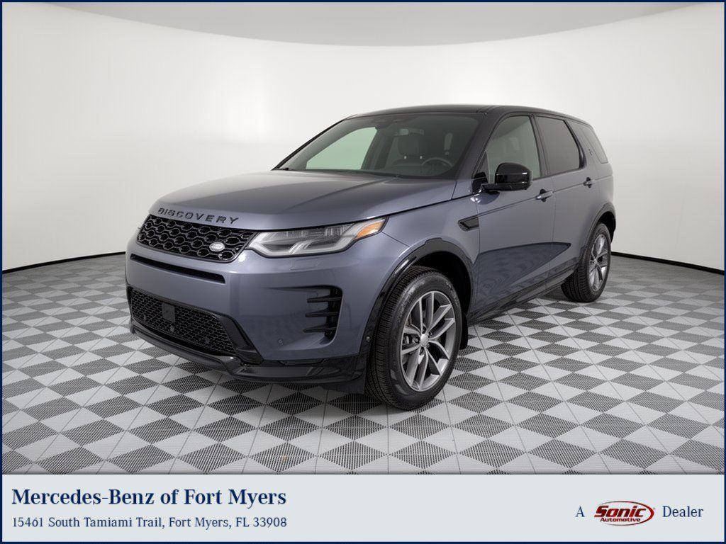 Used 2025 Land Rover Discovery Sport Dynamic SE AWD/4WD image 1
