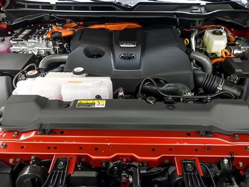 New 2026 Toyota Tundra Platinum AWD/4WD image 25