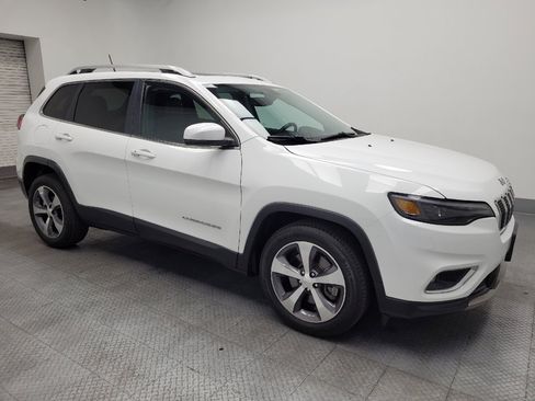 Used 2019 Jeep Cherokee Limited FWD image 11