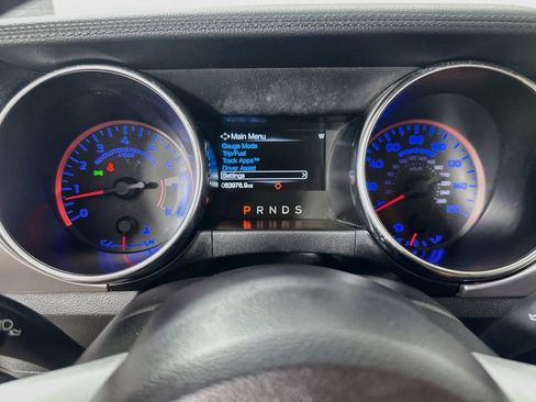 Used 2019 Ford Mustang Premium RWD image 23