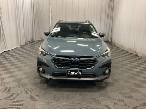 Used 2024 Subaru Crosstrek 2.0i Premium image 3