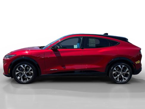 Certified 2022 Ford Mustang Mach-E Premium AWD/4WD image 2