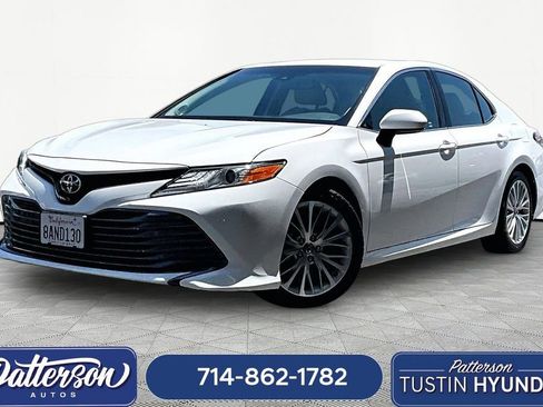Used 2018 Toyota Camry XLE w/ Audio Package FWD image 1