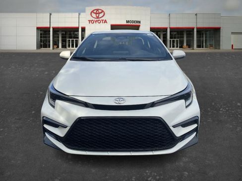Certified 2025 Toyota Corolla SE FWD image 2