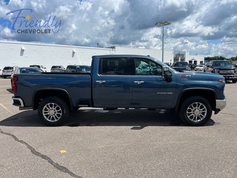 Used 2024 Chevrolet Silverado 3500 LTZ w/ LTZ Premium Package AWD/4WD image 8