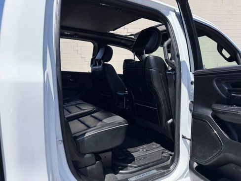 Used 2022 RAM 1500 Limited AWD/4WD image 10