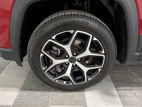 Used 2025 Jeep Compass Limited AWD/4WD image 7