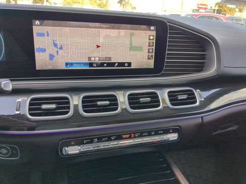 Used 2023 Mercedes-Benz GLS 450 4MATIC image 22