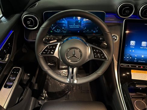 New 2026 Mercedes-Benz GLC 300 image 13