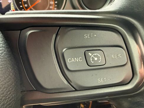 Used 2021 Jeep Wrangler Sport AWD/4WD image 26