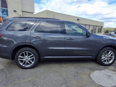 Used 2024 Dodge Durango GT image 9
