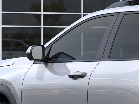 New 2027 Chevrolet Equinox ACTIV FWD image 12
